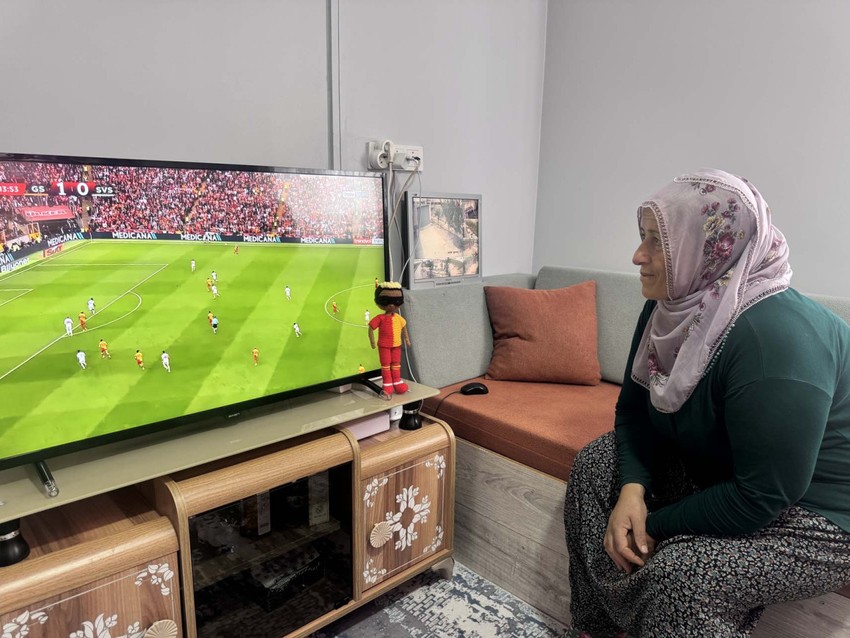 Galatasaray taraftarı çiftçi kadının Osimhen sevgisi kıskandırıyor! Osimhen için bebek ördü: “Yönetim para toplarsa destek olurum” - Resim : 3
