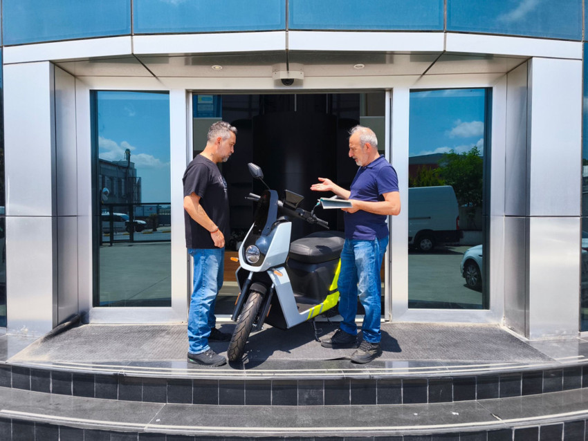 Yüzde yüz yerli elektrikli motosiklet... Rakun City tek şarjla 175 km'ye ulaştı - Resim : 3