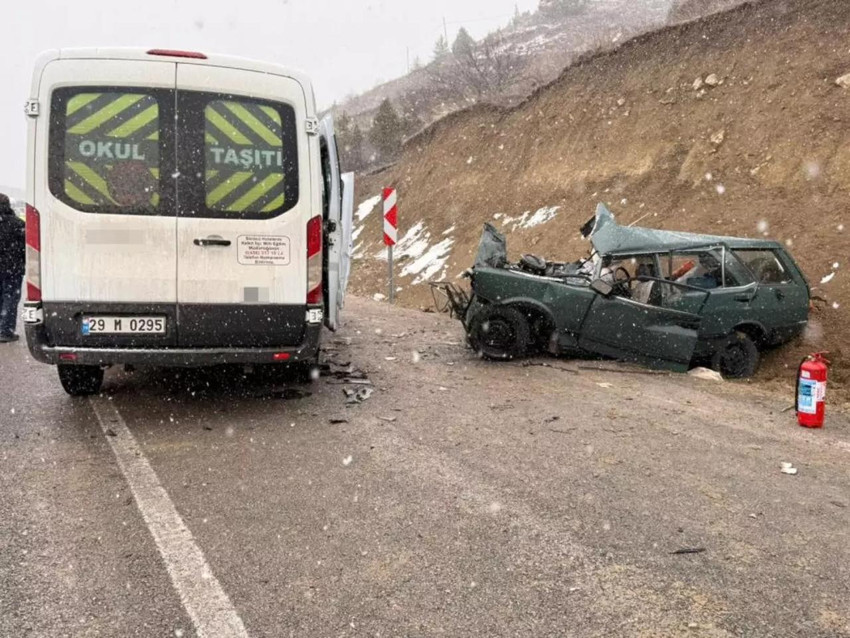 G&uuml;m&uuml;şhane'de feci kaza: &Ouml;ğretmenleri taşıyan servis kaza yaptı! Can kaybı ve &ccedil;ok sayıda yaralı var - Resim : 2