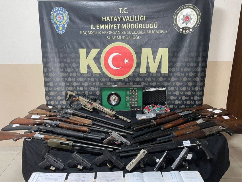 Esnafı haraca bağladılar, masaj salonunda fuhuş yaptırdılar! 28 tutuklama - Resim : 2
