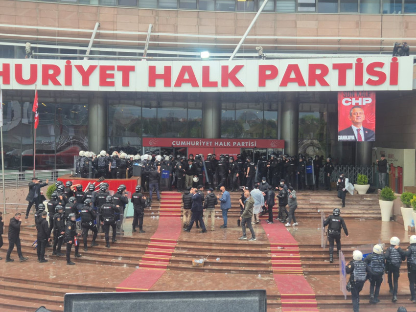 Barış Yarkadaş yaşananları anlattı! 12. katta ne oldu? Tebligat Özel’e nasıl ulaştı? - Resim : 2