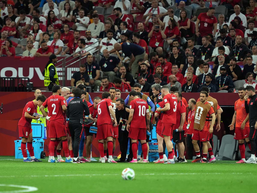 Dünya Kupası’na kötü başladık! A Milli Takım, Avustralya’ya 2-0 yenildi - Resim : 1
