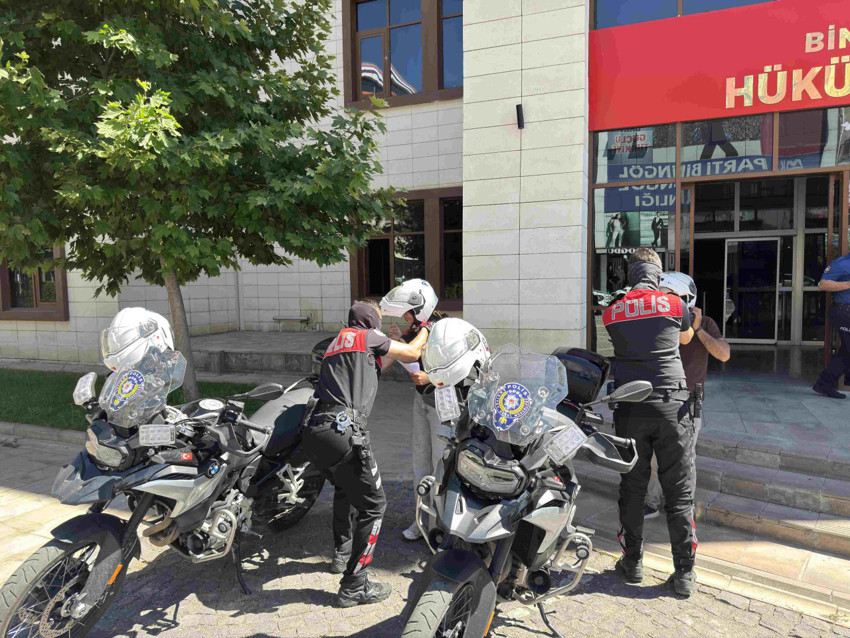 YKS'de zamanla yarış: Kimi yetişti, kimi kapıda kaldı - Resim : 1