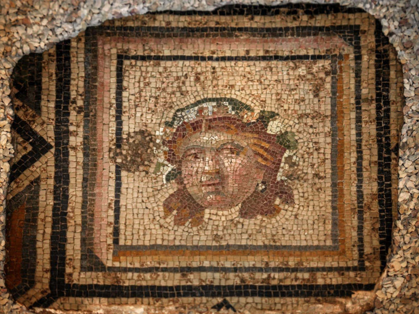 Zeugma’nın kayıp parçası 60 yıl sonra ana vatanına döndü! Bakan Ersoy: Sadece mozaiği değil, hafızayı da tamamlıyoruz - Resim : 1
