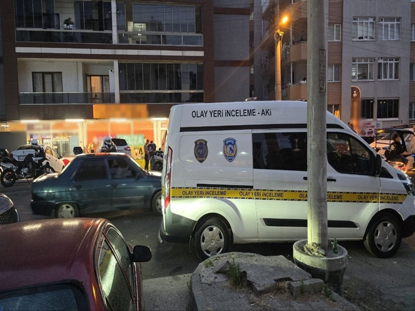 Komşusuyla önce poz verdi, sonra öldürdü! Cinayetin nedeni kan dondurdu - Resim : 2