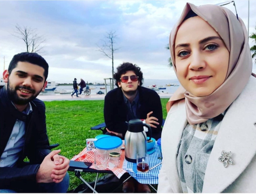 Kazada ölen Yeliz öğretmenin oğlu çileden çıktı: Bir kere aramadığı gibi ukalalık yapıyor! - Resim : 1