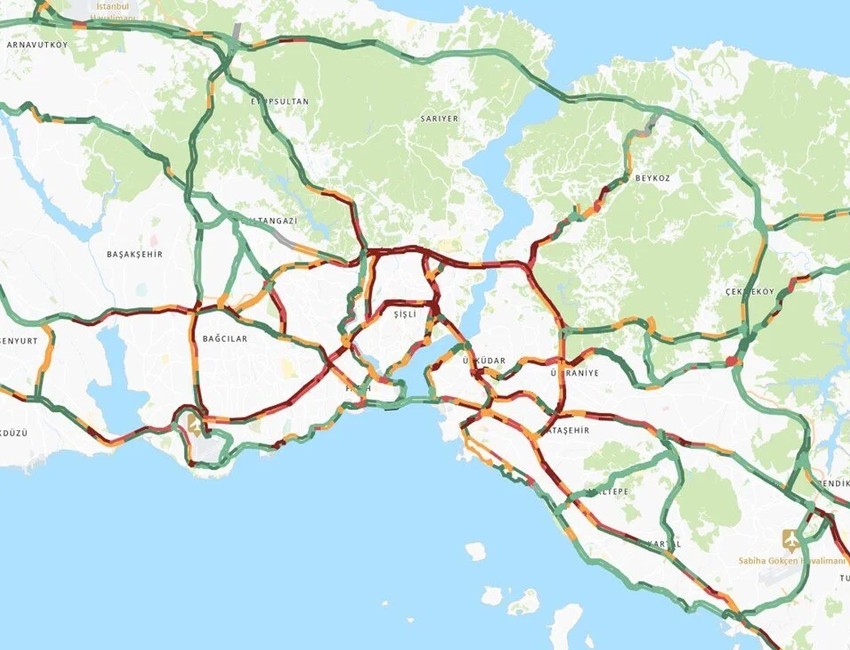 İstanbul'da etkili olan kar yağışı nedeniyle trafik yoğunluğu yüzde 90'a ulaştı! - Resim : 1