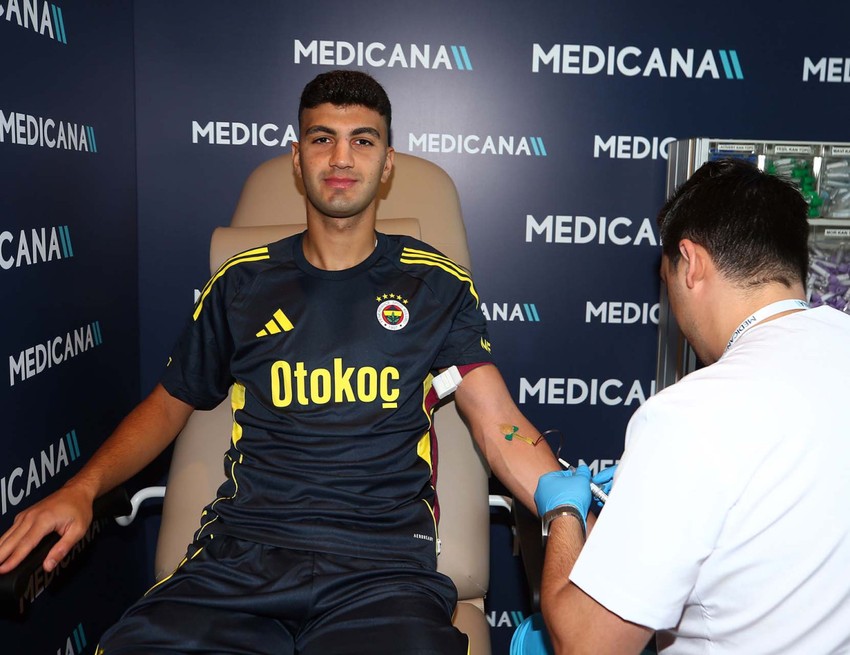 Gelecekleri merak ediliyordu! 4 yıldız Fenerbahçe’ye resmen geri döndü! - Resim : 5