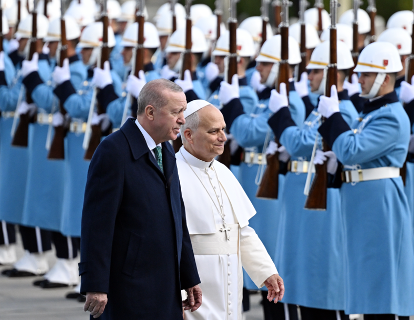 Erdoğan, Papa 14.Leo'yu Beştepe'de resmi törenle karşıladı! - Resim : 3