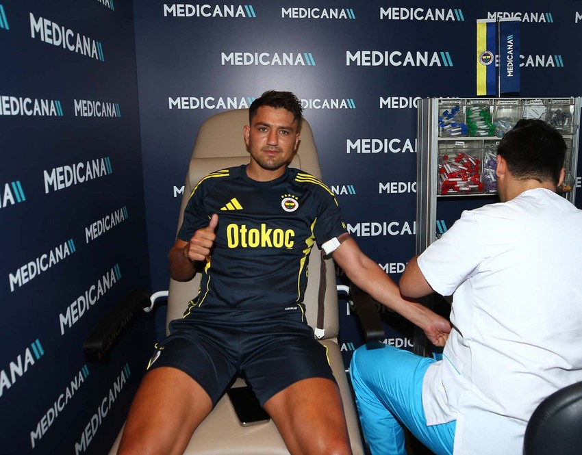 Gelecekleri merak ediliyordu! 4 yıldız Fenerbahçe’ye resmen geri döndü! - Resim : 4