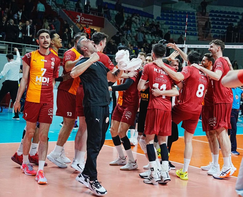 Galatasaray derbide Fenerbahçe’yi yıktı! Final biletini kaptı - Resim : 3