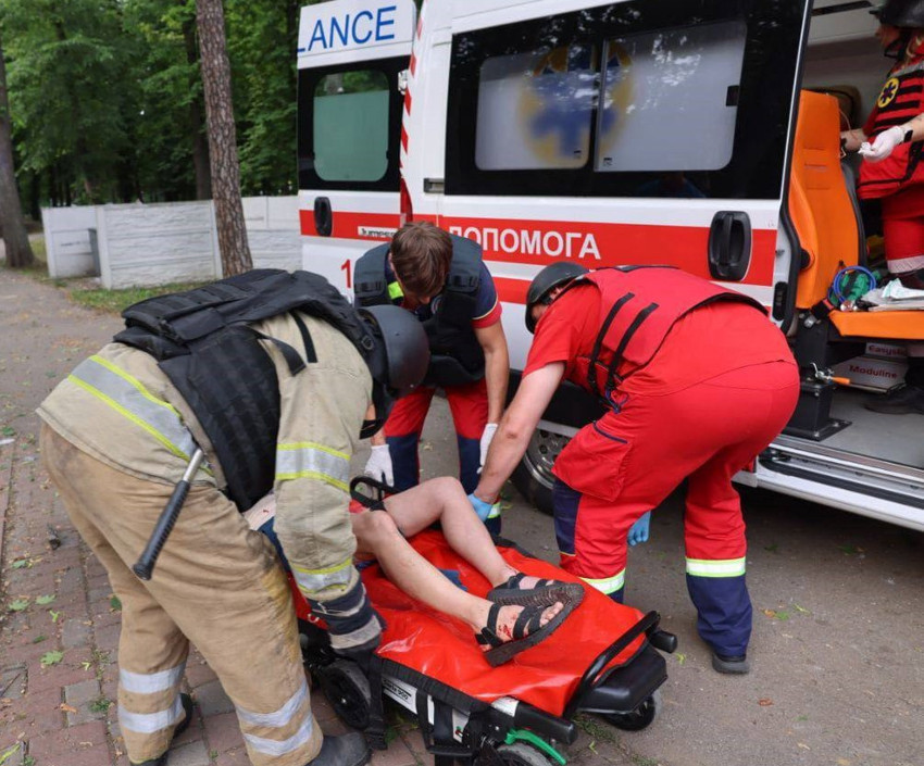 Rus ordusu Harkiv'e saldırdı! Zelenskiy acı bilançoyu açıkladı: 1 ölü, 40'tan fazla yaralı - Resim : 2