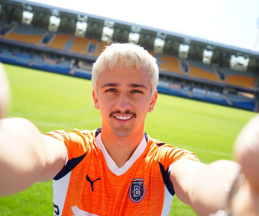 Başakşehir yeni transferini resmen duyurdu! 3 yıllık sözleşme imzalandı - Resim : 1