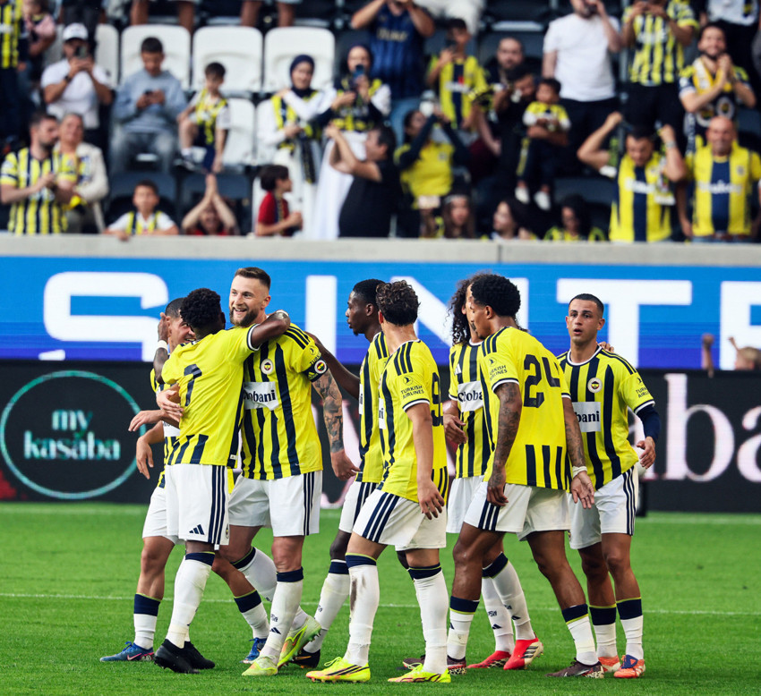 Futbolseverler şifresiz yayınla futbola doyacak! Fenerbahçe, Galatasaray ve Beşiktaş bu hafta tv100'de sahaya çıkıyor! - Resim : 1