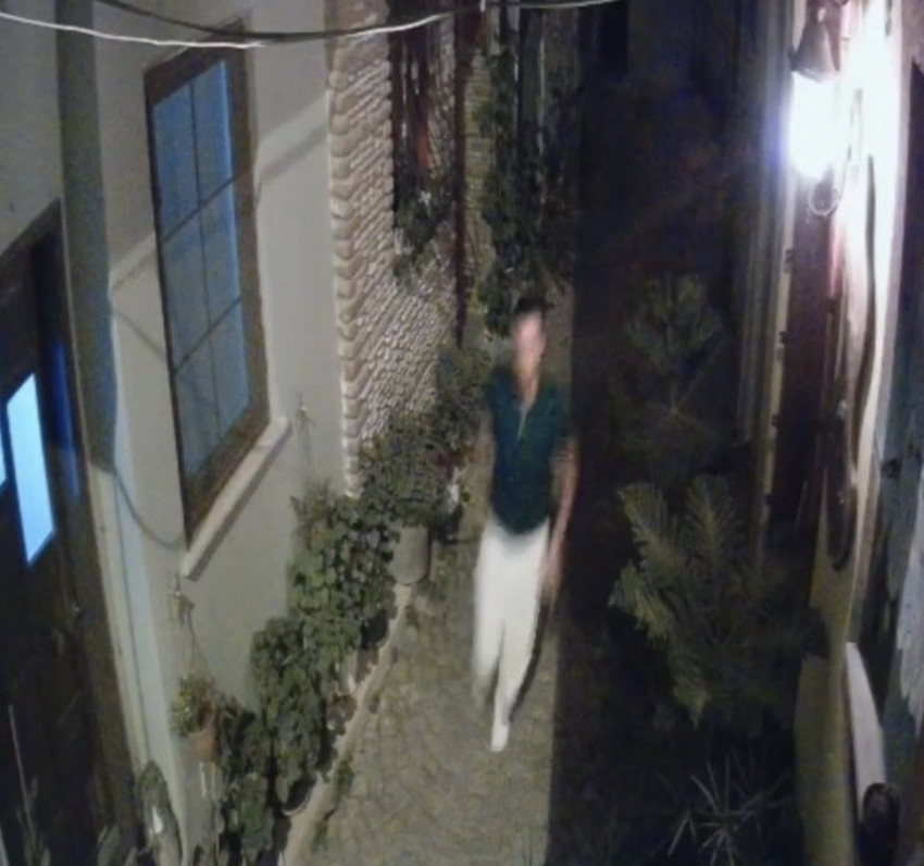 Yediler içtiler, hesabı ödemeden kaçtılar! O anlar kameraya yansıdı - Resim : 4