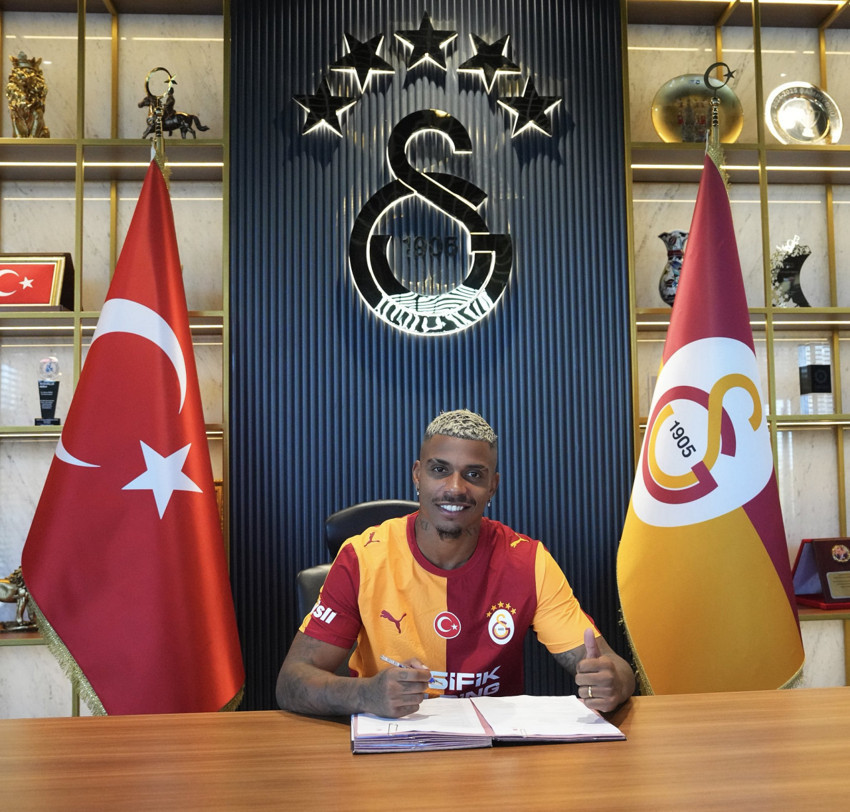 Galatasaray'dan iç transfer hamlesi! 2 yıllık sözleşme imzalandı - Resim : 1