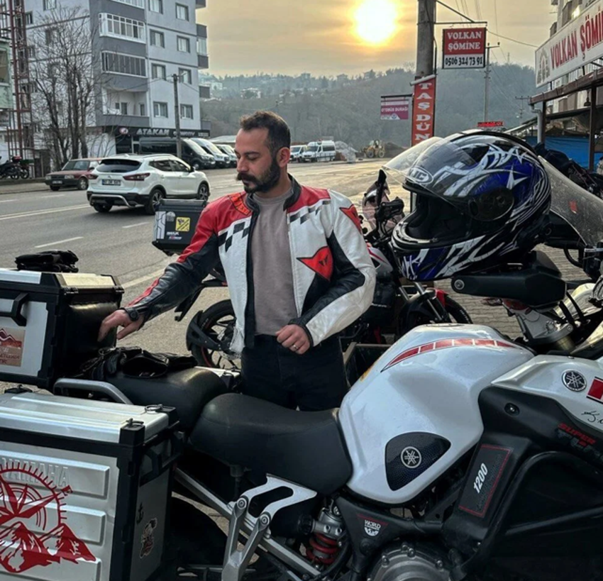 Balkondan tırmanıp Sinem'i öldürmüştü! Caninin yakalandığı anlar polis kamerasına yansıdı - Resim : 1