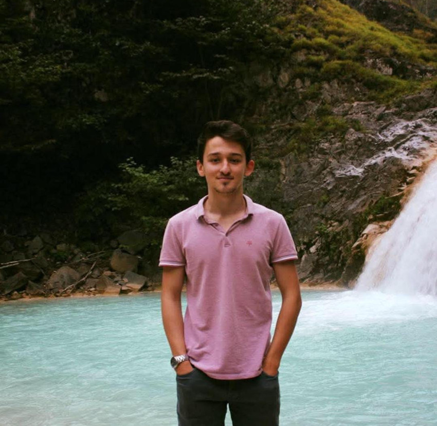 Tuzla'da otomobil gişelere saplandı: Genç doktor hayatını kaybetti! - Resim : 1