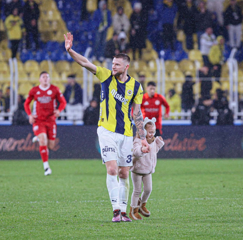 Skriniar, Fenerbahçe’de kalacak mı? Menajeri açıkladı - Resim : 1