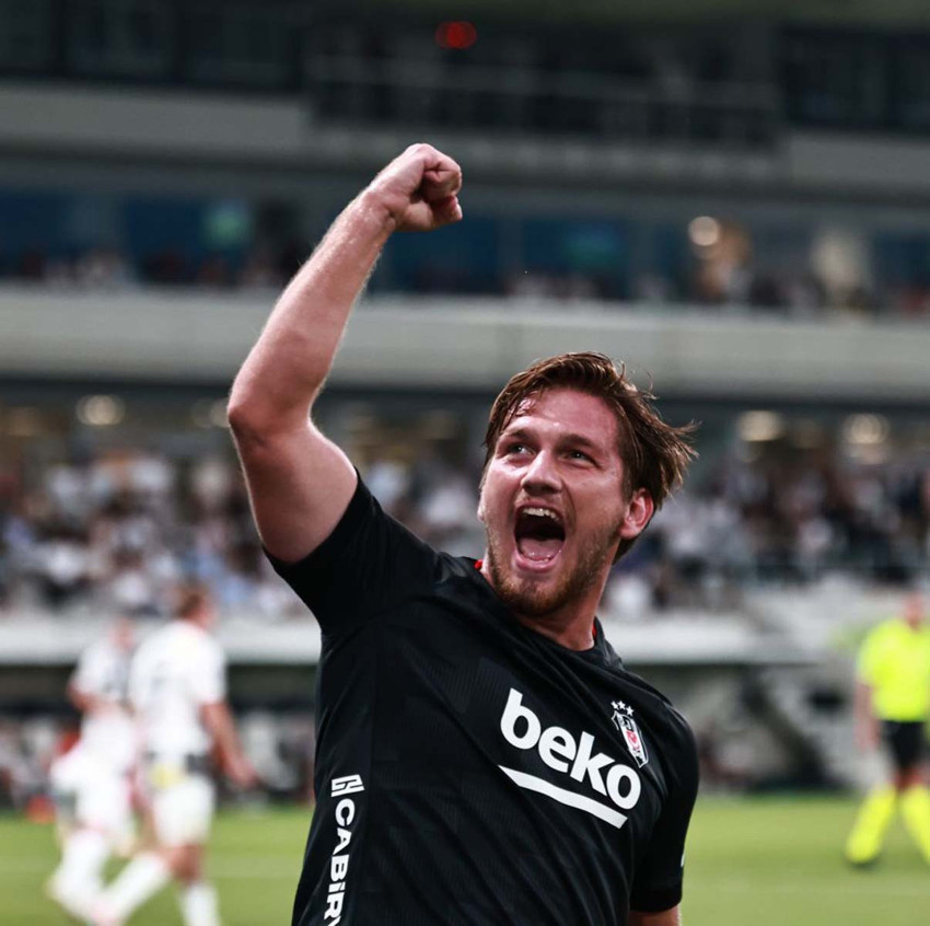 Kartal 10 kişiyle uçtu! Beşiktaş, Hradec Kralove'yi deplasmanda devirdi, avantajı kaptı - Resim : 1