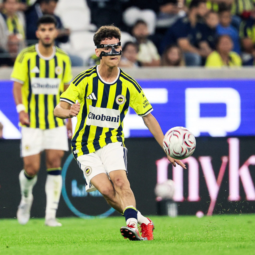 Fenerbahçe'de İsmail Kartal 1 sezon daha kalsın demişti! 2. Lig transfer oluyor - Resim : 1