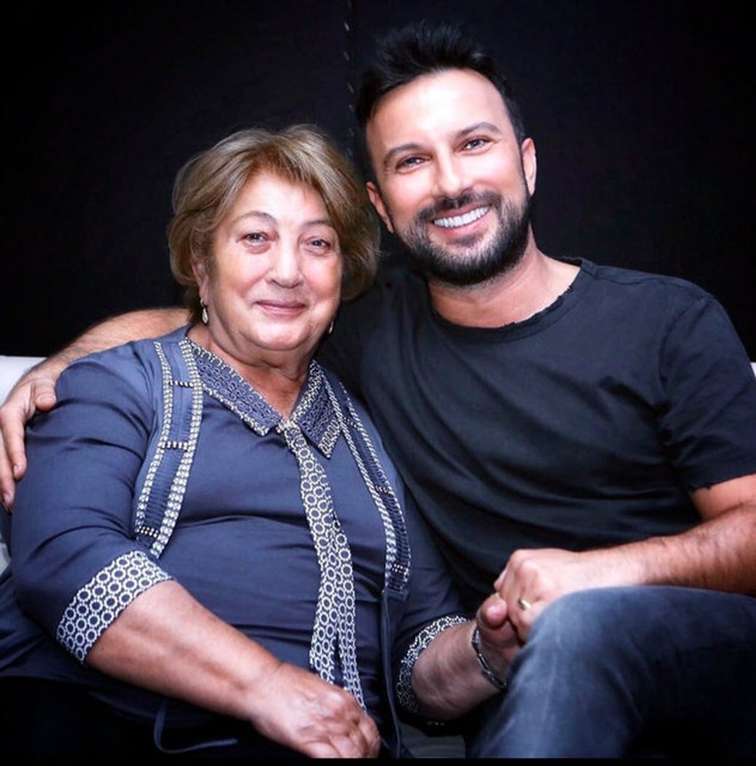 Kendisine destek olmaya giden Reynmen'e Tarkan'dan sevgi dolu sözler! "Çok vefalı, hayırlı bir arkadaş, bir kardeş o!" - Resim : 1