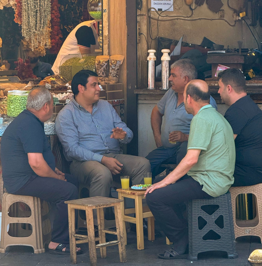 Şehitkamil’de esnaf ziyareti: Başkan Yılmaz vatandaşlarla buluştu - Resim : 1