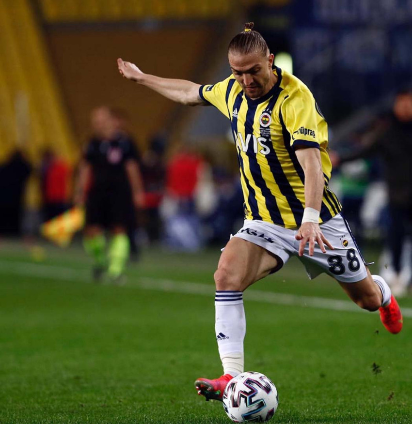 Caner Erkin'den yeşil sahalara veda! Futbolu bıraktı - Resim : 1