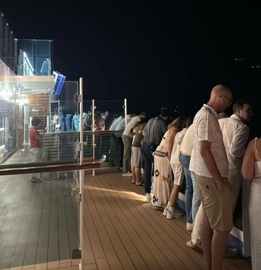 Marmara Adası açıklarında yolcu gemisinde dehşet anları: 1 kişi denize düştü - Resim : 2