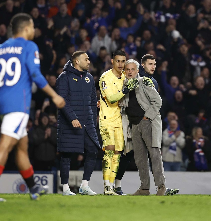 Rangers maçında fark yaratmıştı! İrfan Can Eğribayat’tan Fenerbahçe taraftarına mesaj! Paylaştığı fotoğraf dikkat çekti - Resim : 3