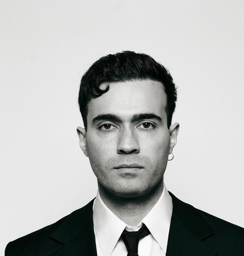 Serenay’dan aşk ilanı gibi yorum! Mert Demir'e nazar boncuğu yolladı - Resim : 1