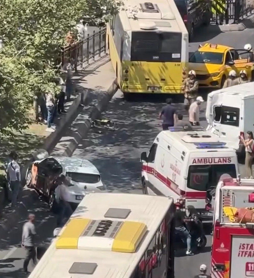 Beyoğlu'nda İETT otobüsü dehşet saçtı! Ortalık savaş alanına döndü: Çok sayıda yaralı var - Resim : 5