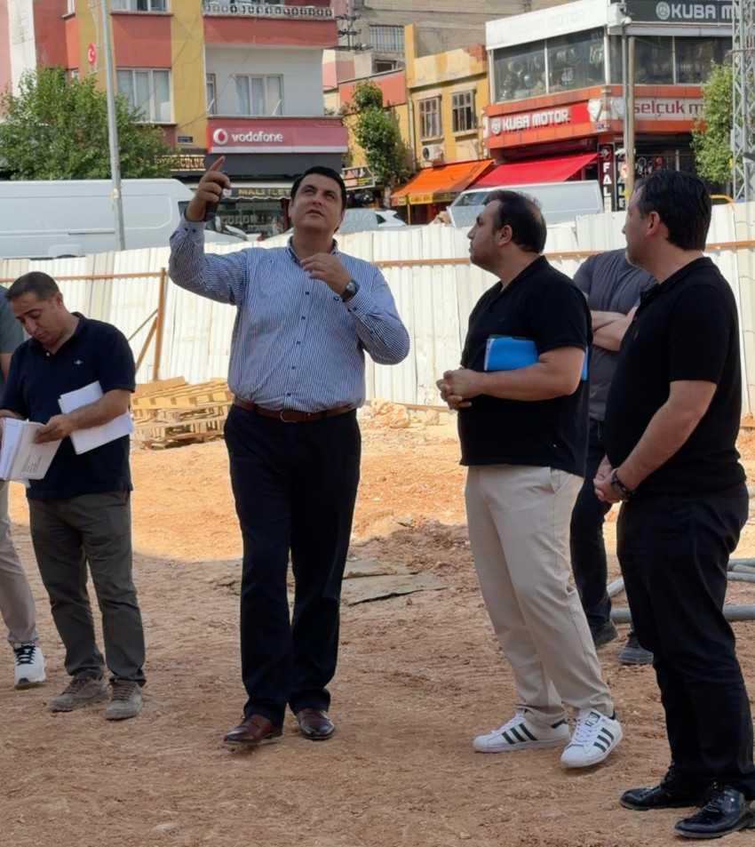 Şehitkamil Belediye Başkanı Yılmaz, Şehitkamil’de yükselen projeleri yerinde inceledi: Bugünü değil, yarını planlıyoruz - Resim : 4