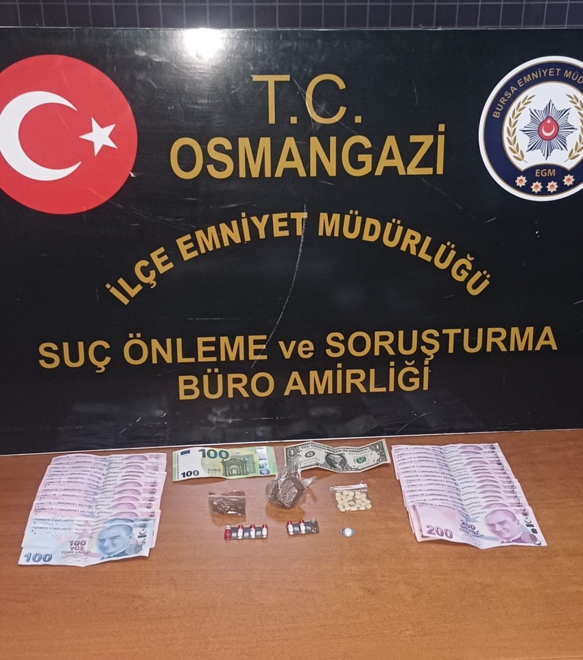 Uyuşturucu tacirlerine polis operasyonu! - Resim : 3