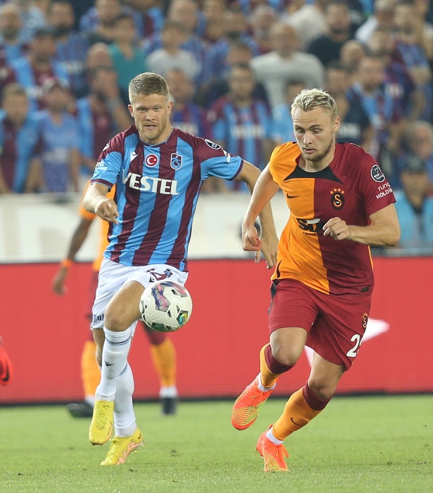 Trabzonspor - Galatasaray maçında kazanan olmadı - Resim : 3