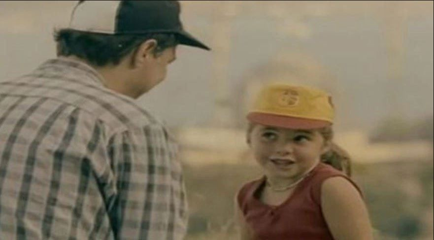 Kemal Sunal’ın Garip filminin minik Fatoş’u Ece Alton’un 35 yıl sonraki hali herkesi şaşırttı - Resim: 2