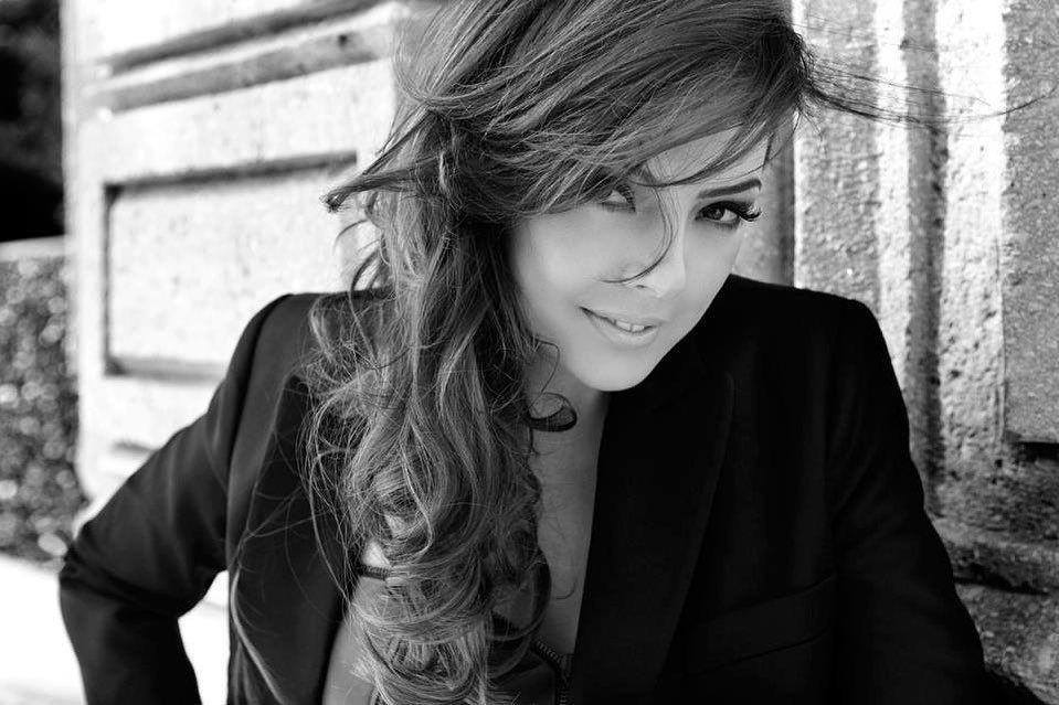 O Ses Türkiye’nin jürisi Ebru Gündeş’in estetiksiz hali ağızları açık bıraktı! - Resim: 2