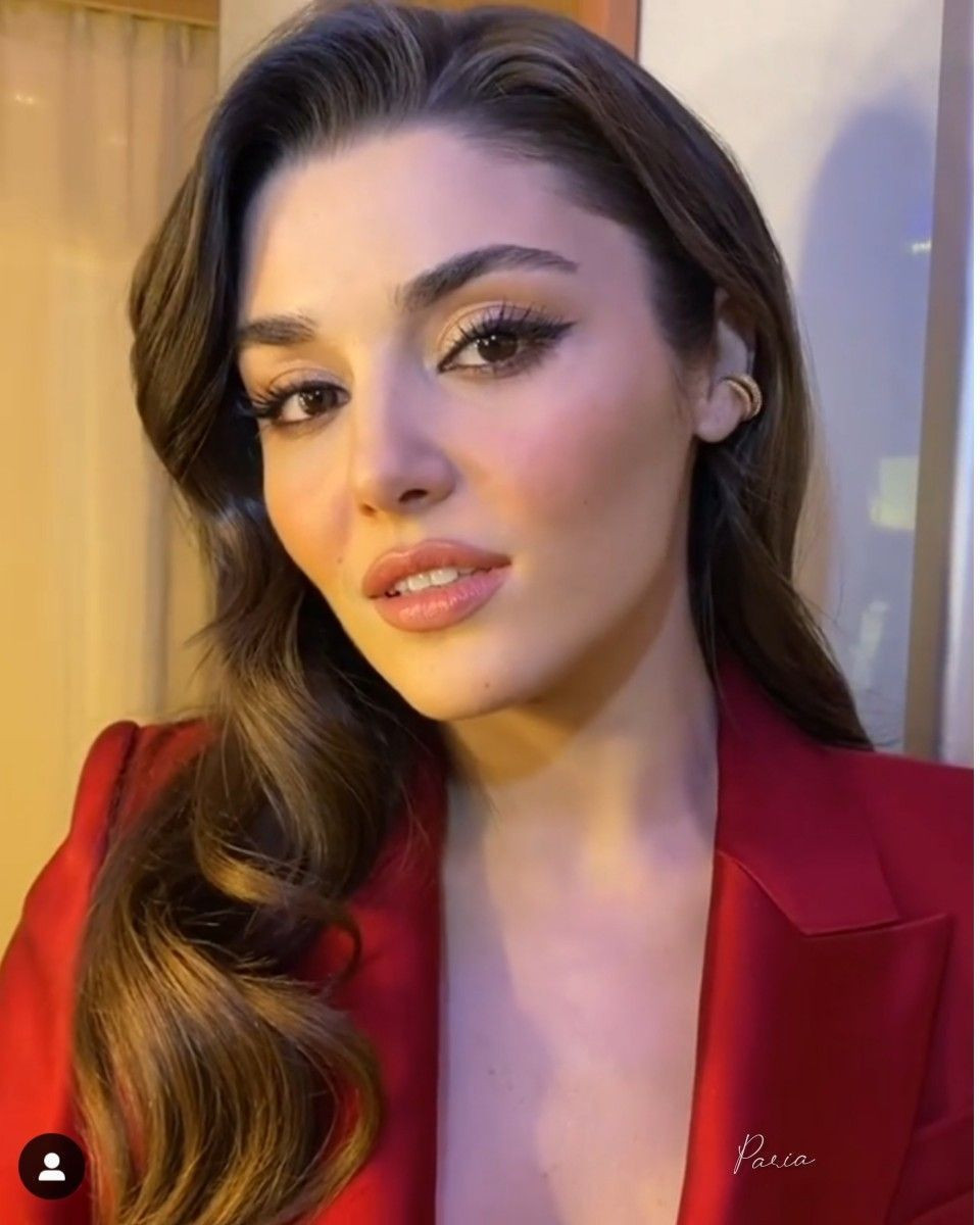 Hande Erçel hamaratlığını konuşturdu! Aşure yaptı - Resim: 1